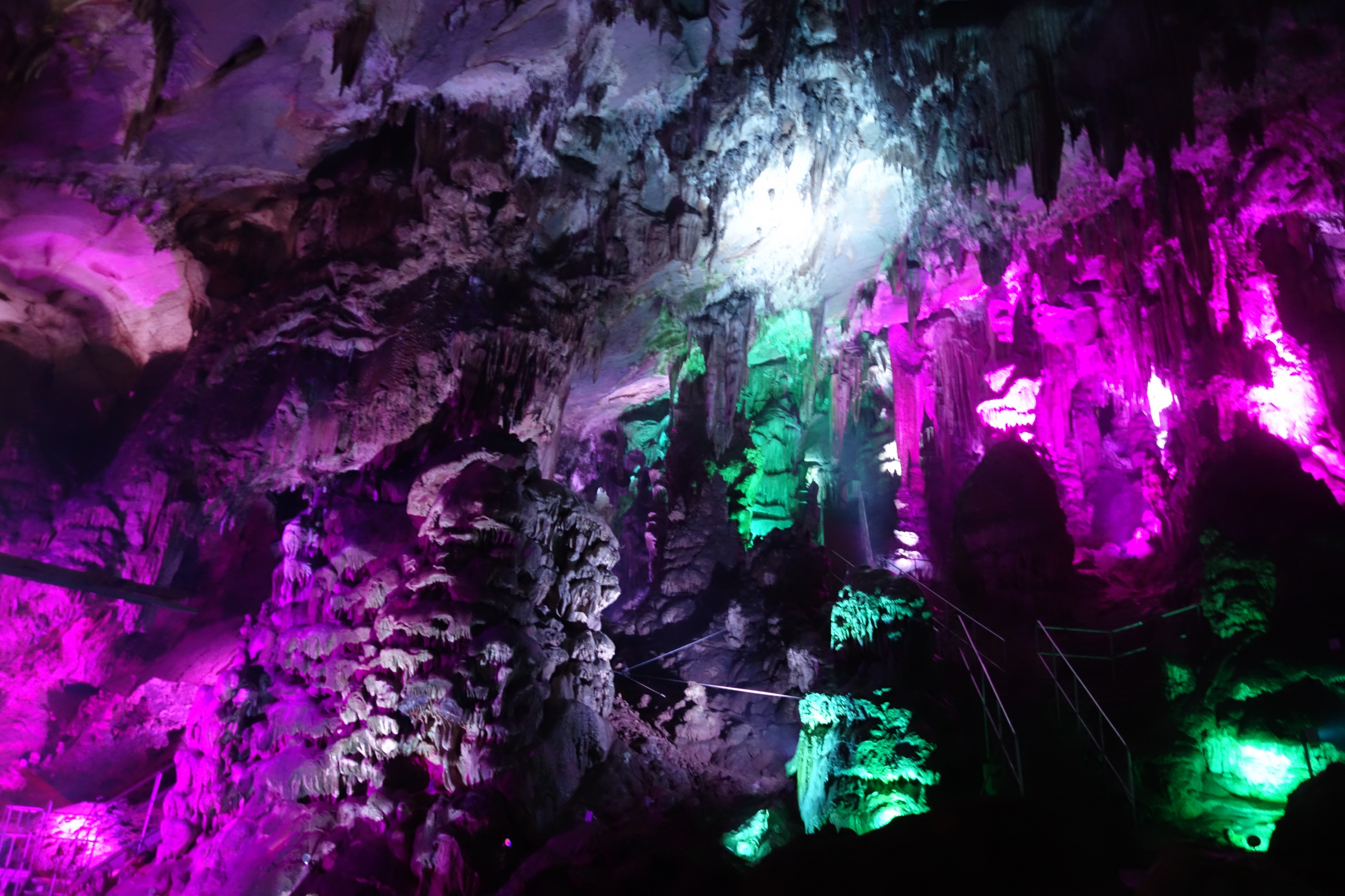 stalactite cave Ledenika